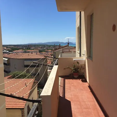 Apartment La Petite Maison San Vincenzo