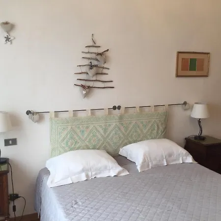 La Petite Maison アパート *